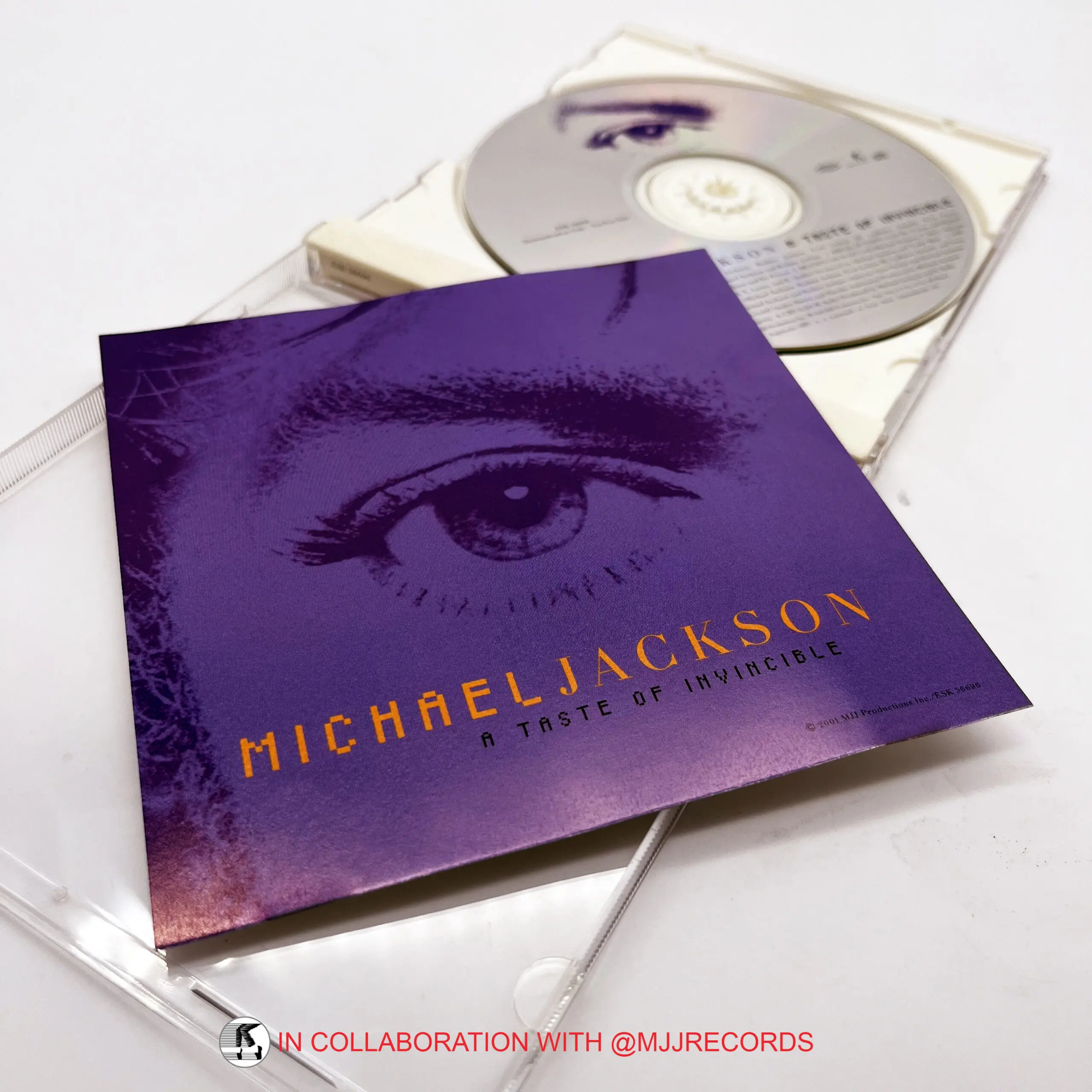 Michael Jackson 'A TASTE OF INVINCIBLE' Promo CD (USA) – Michael